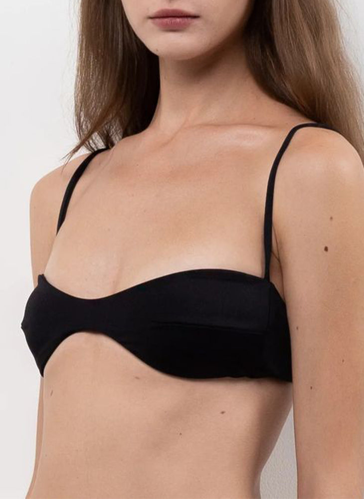 Clio Top & Mina Bottom