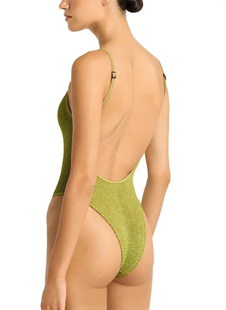 Low Palace One Piece