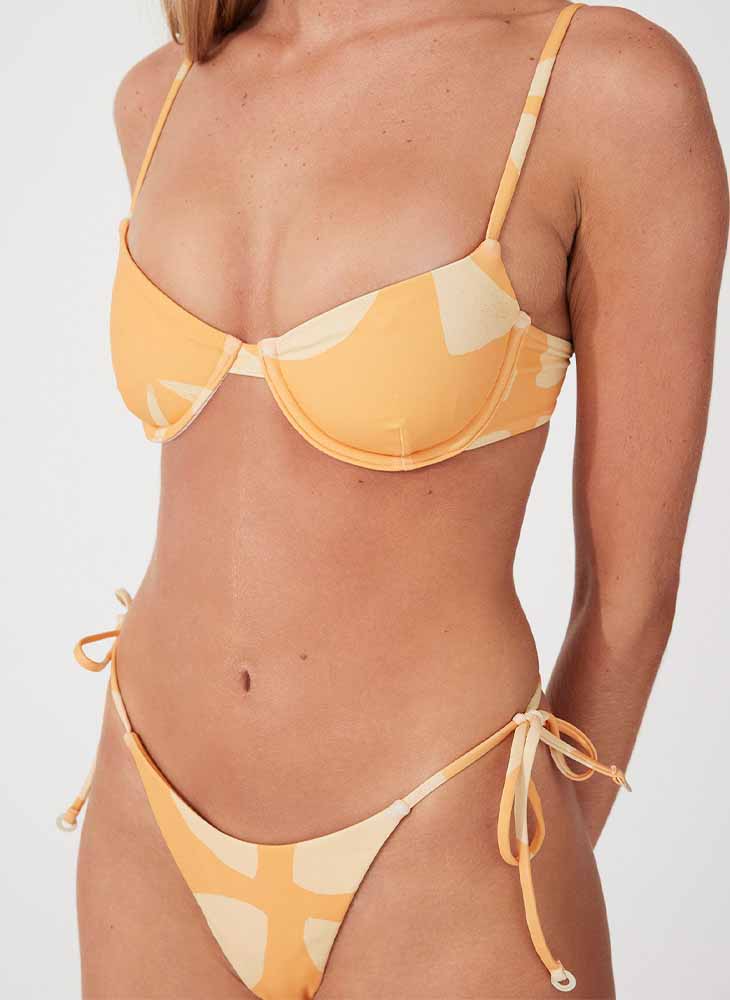 Balconette Top & Retro Tie Curve Brief