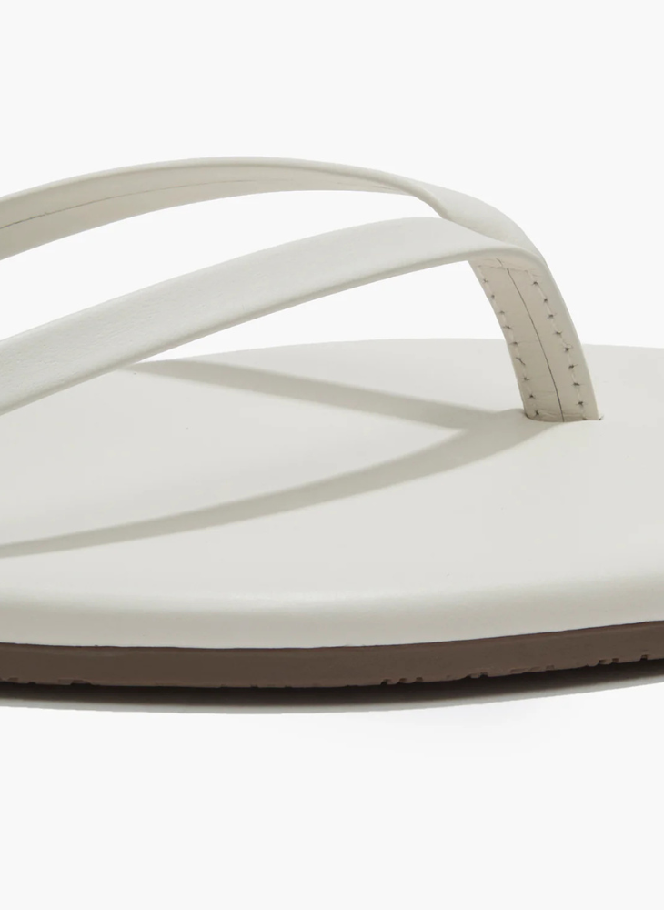 Square Toe Lily