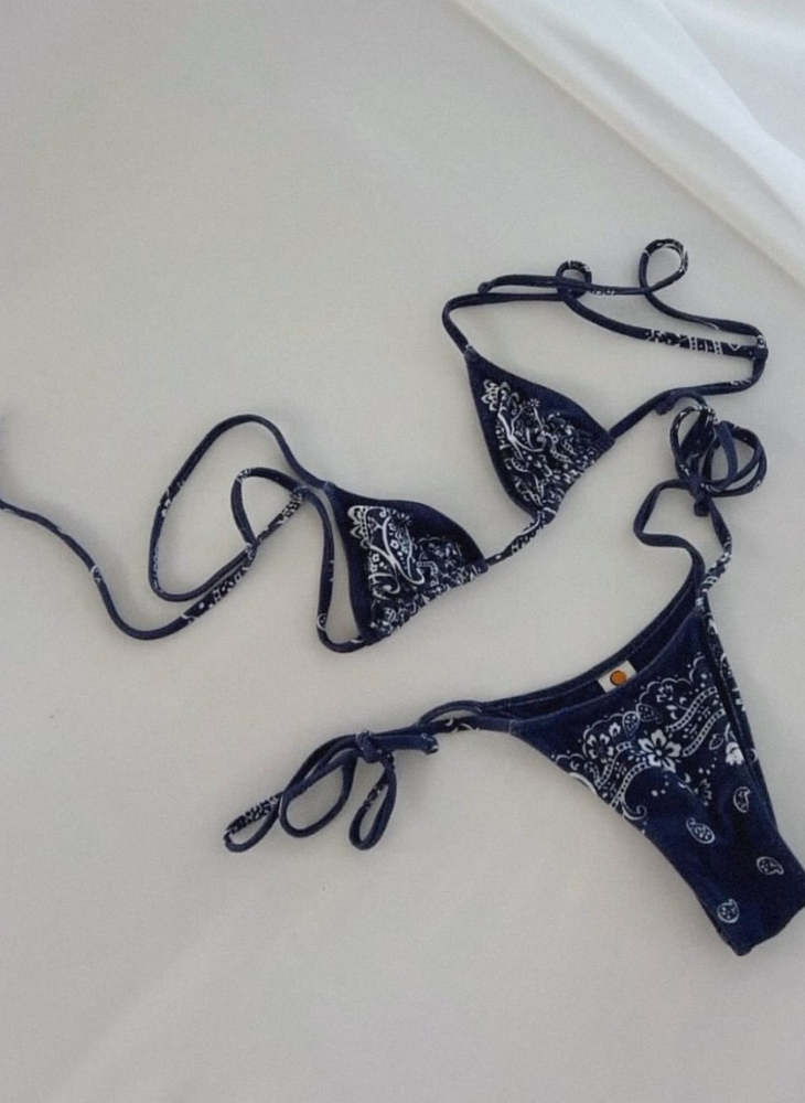 Equator Top & Praia Bottom
